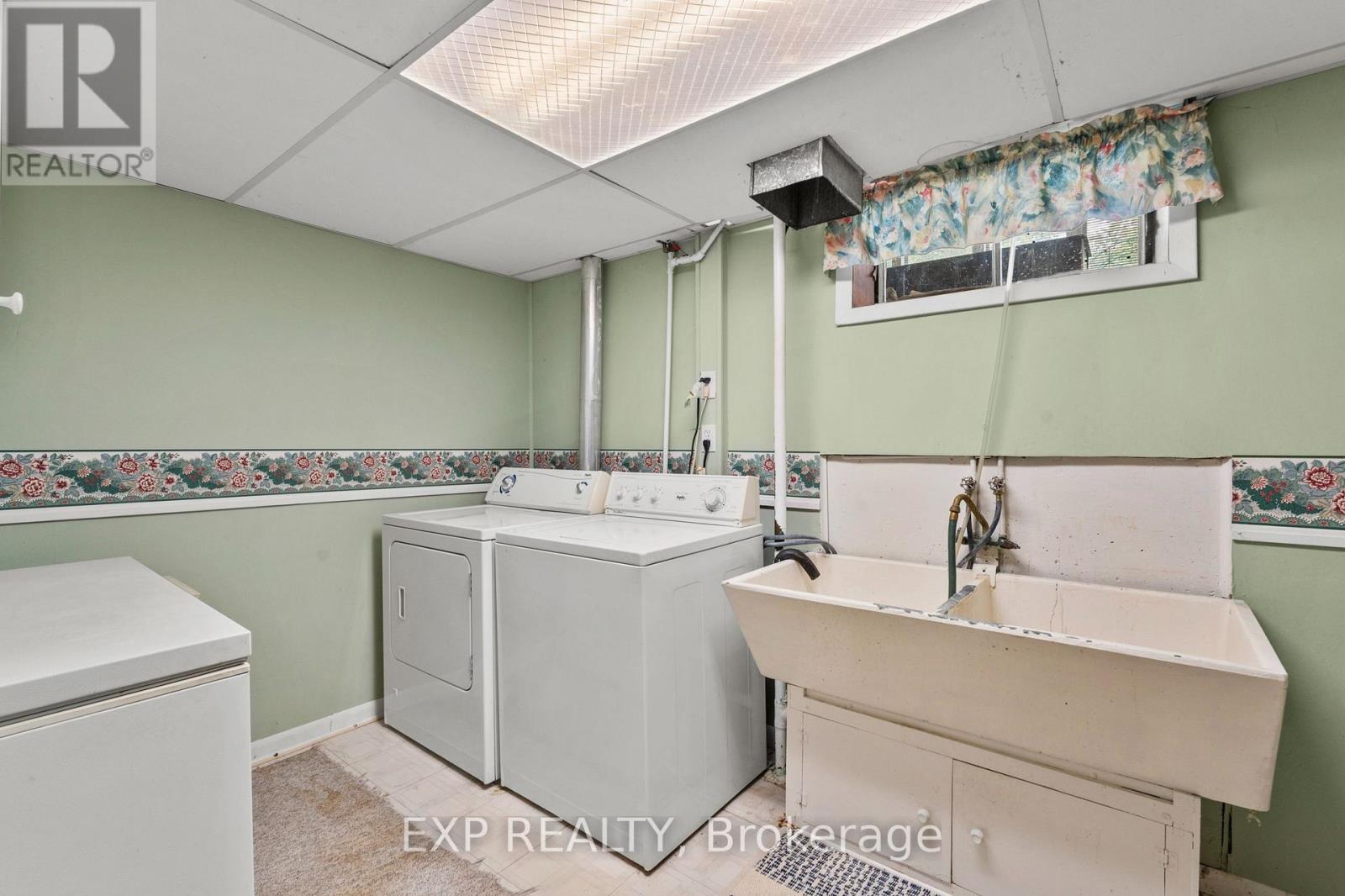 8800 Champlain Drive, Niagara Falls (Chippawa), Ontario L2G 6Y6 - Photo 35 - X13697378