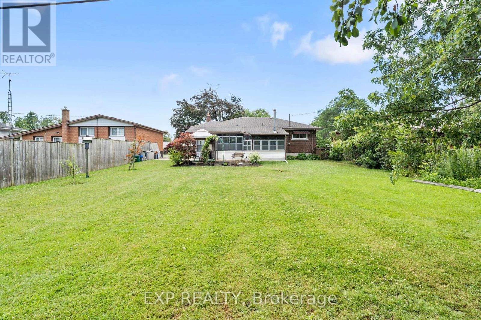 8800 Champlain Drive, Niagara Falls (Chippawa), Ontario L2G 6Y6 - Photo 40 - X13697378