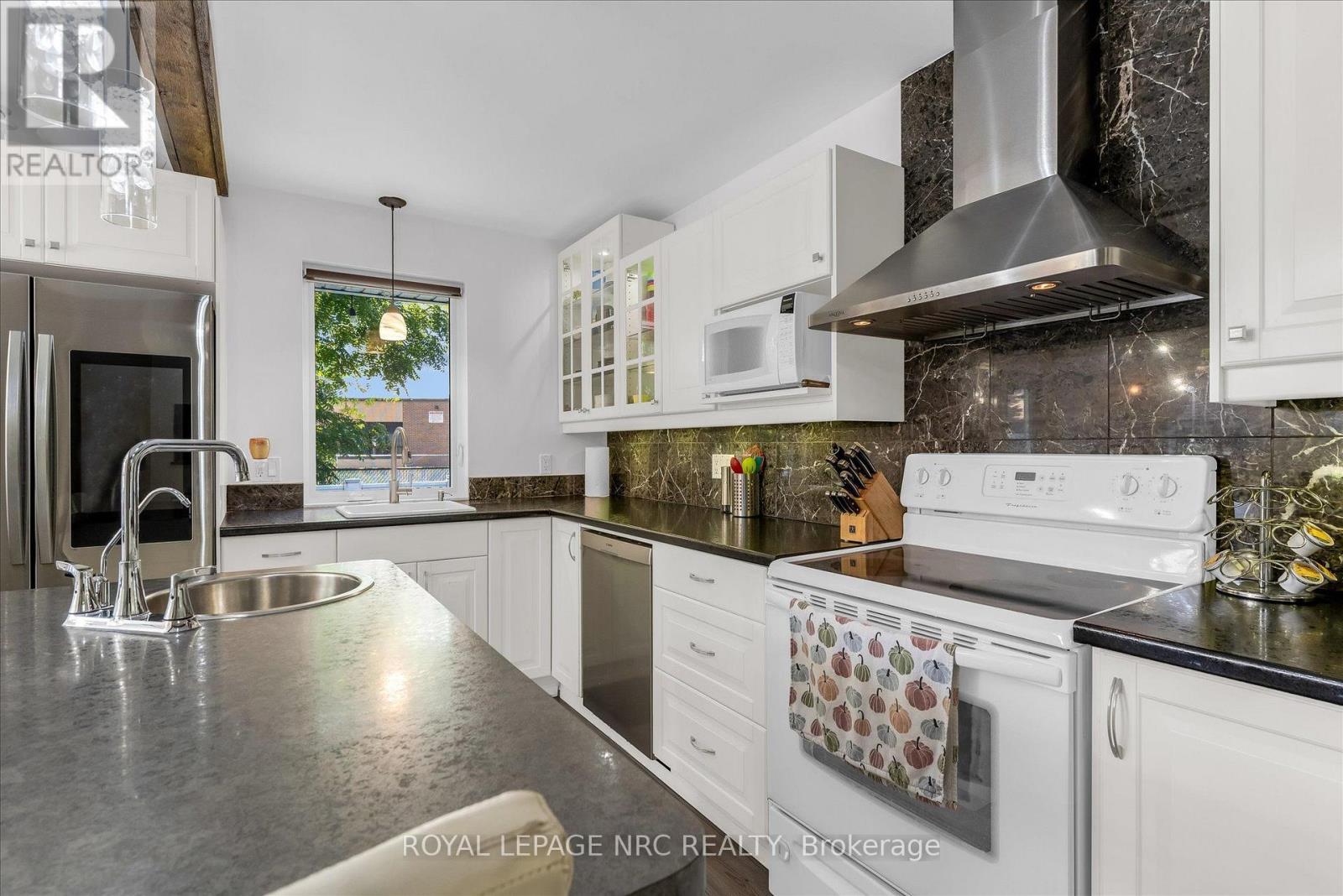 5 Goldsmith Avenue, St. Catharines, Ontario  L2M 2V7 - Photo 7 - X13697438
