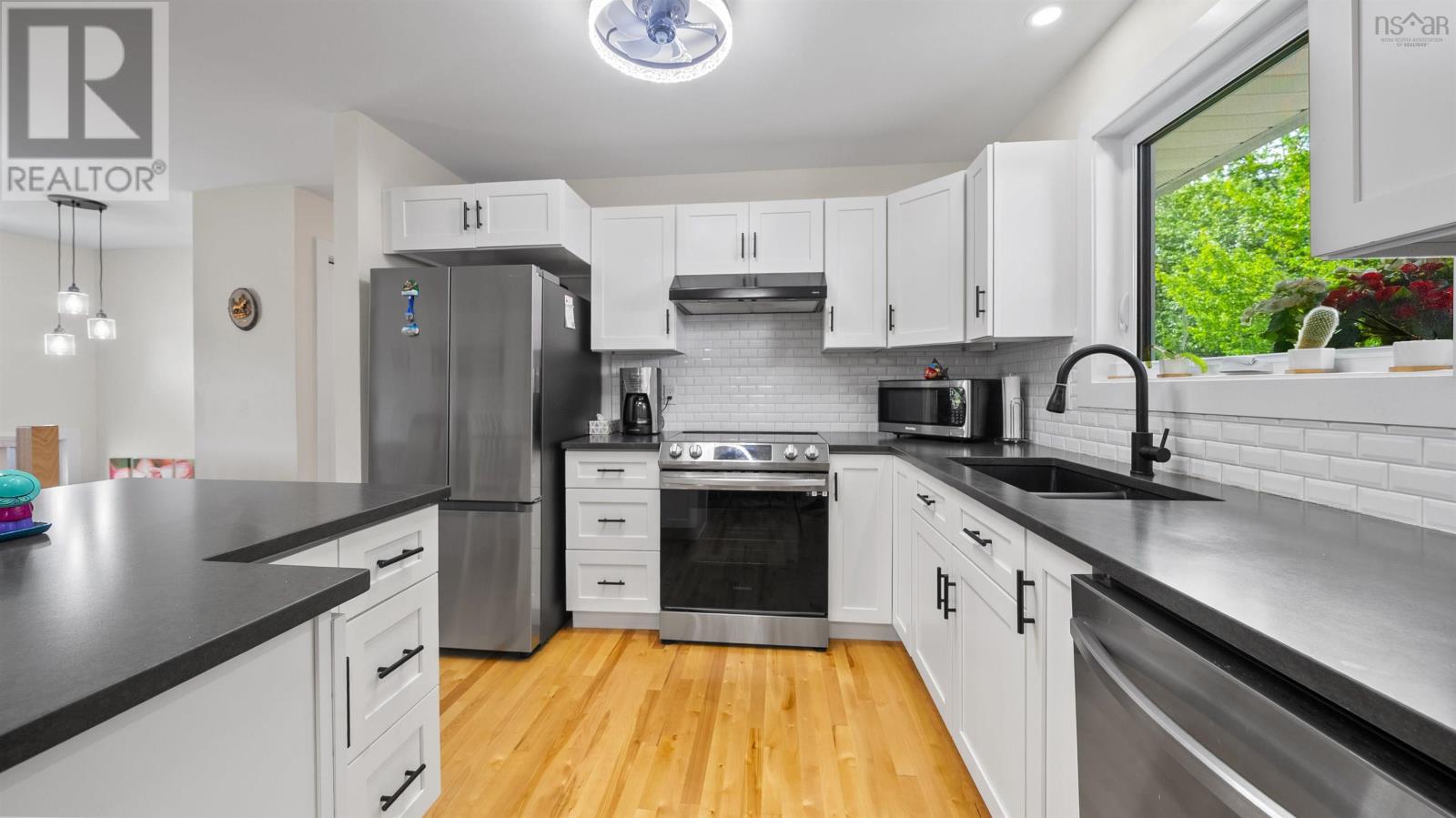 26 Bridge Street, Bedford, Nova Scotia  B4A 2C1 - Photo 10 - 202621145
