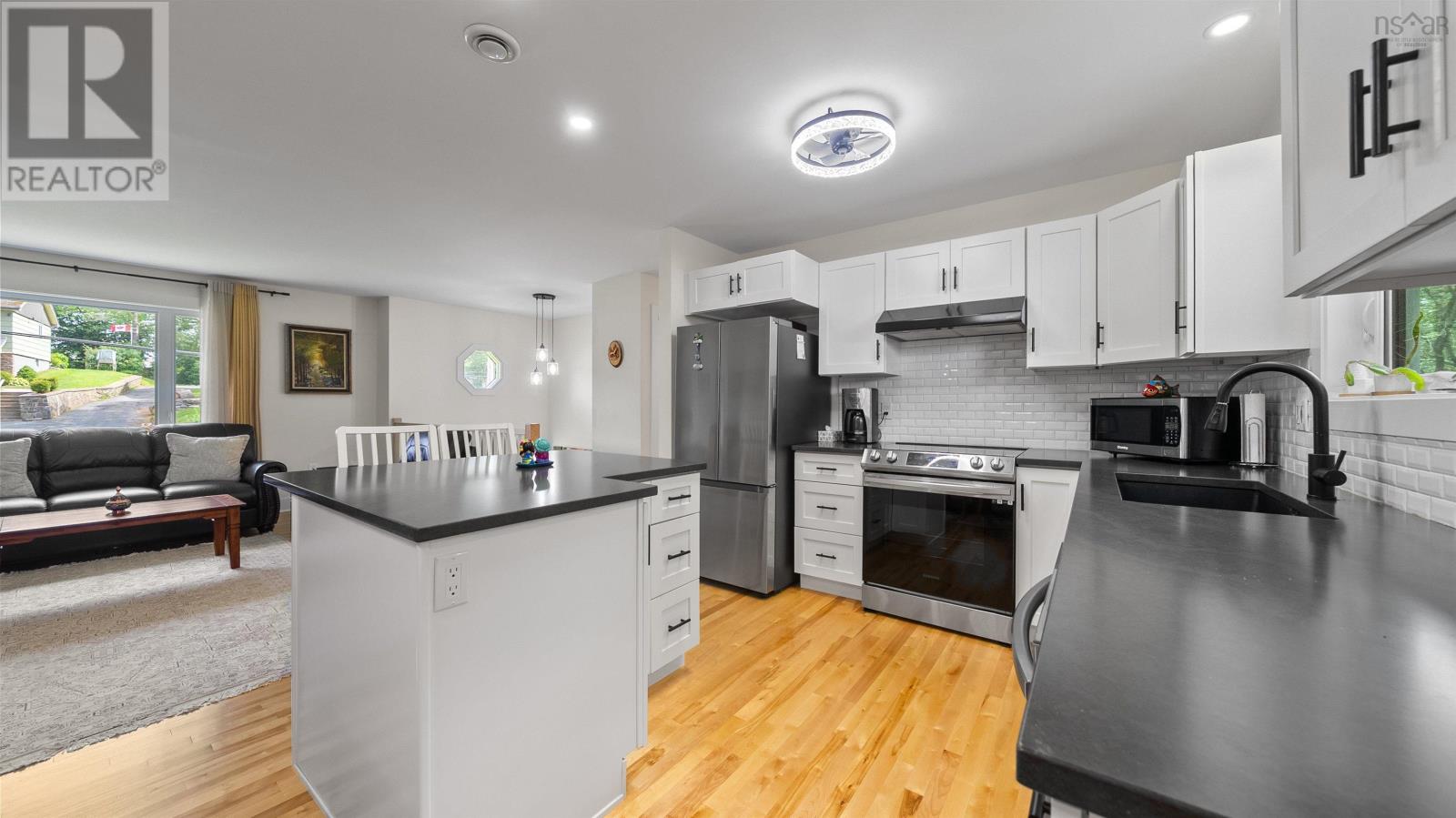 26 Bridge Street, Bedford, Nova Scotia  B4A 2C1 - Photo 9 - 202621145