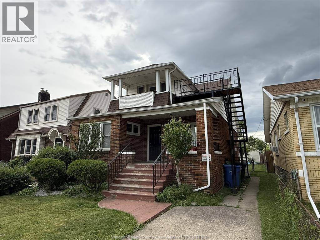 1039 Parent Avenue, Windsor, Ontario  N9A 2E4 - Photo 2 - 26020410
