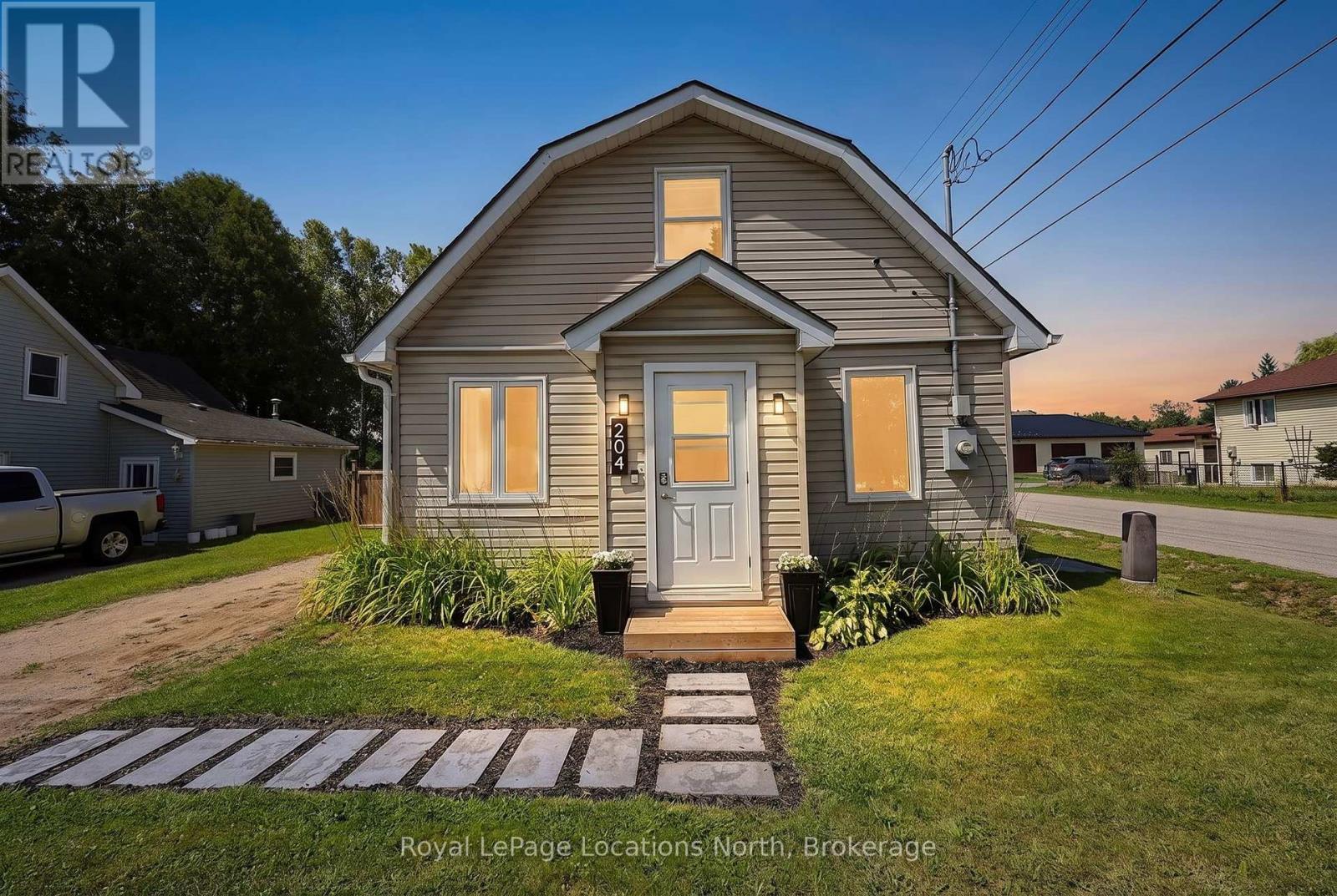204 SUTHERLAND STREET N, clearview (stayner), Ontario