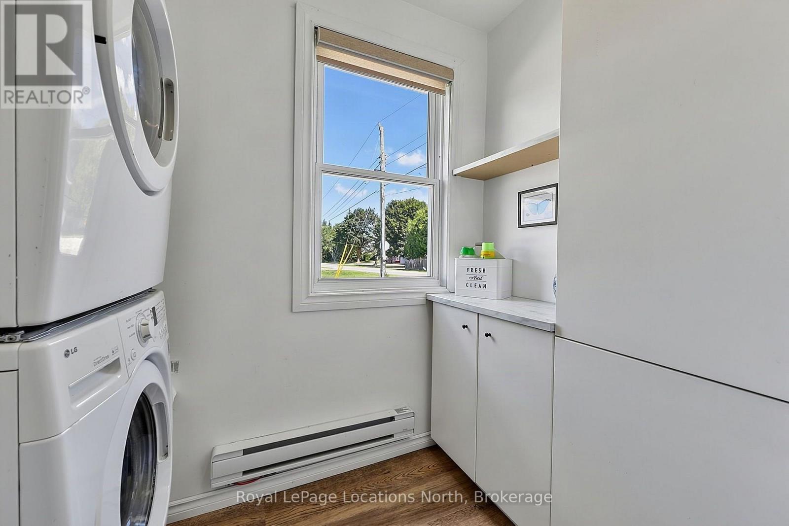 204 Sutherland Street N, Clearview, Ontario  L0M 1S0 - Photo 19 - S13697336