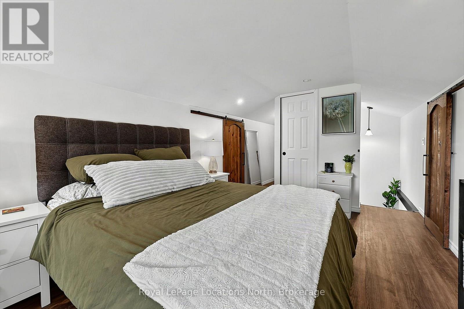 204 Sutherland Street N, Clearview, Ontario  L0M 1S0 - Photo 24 - S13697336