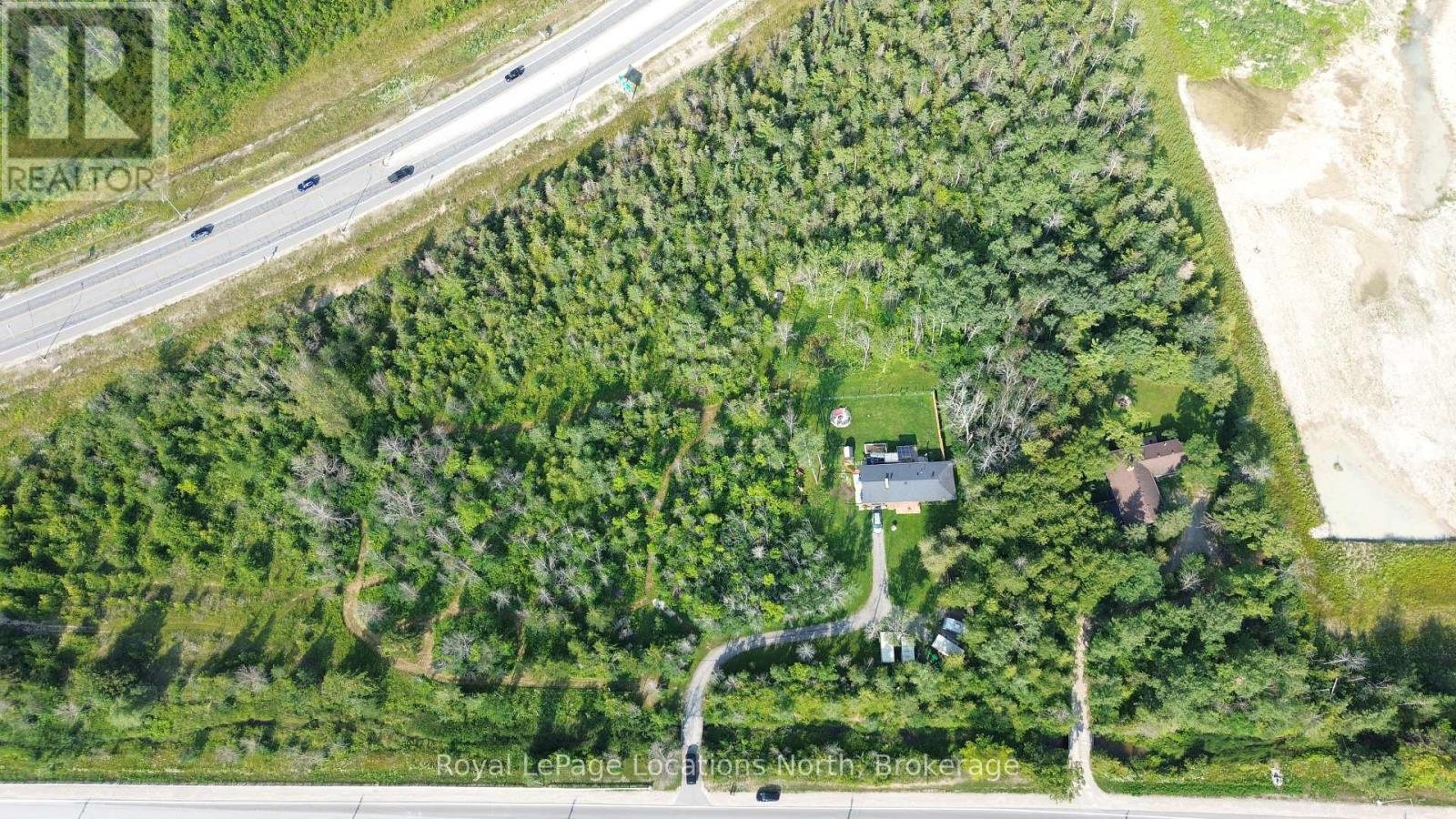 252 Lyons Court, Wasaga Beach, Ontario  L9Z 1V1 - Photo 2 - S13697442