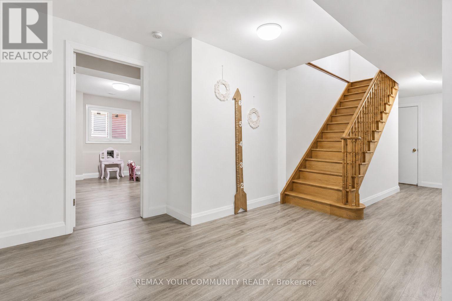 81 Garden Street, Whitby, Ontario  L1N 9E7 - Photo 14 - E13697286