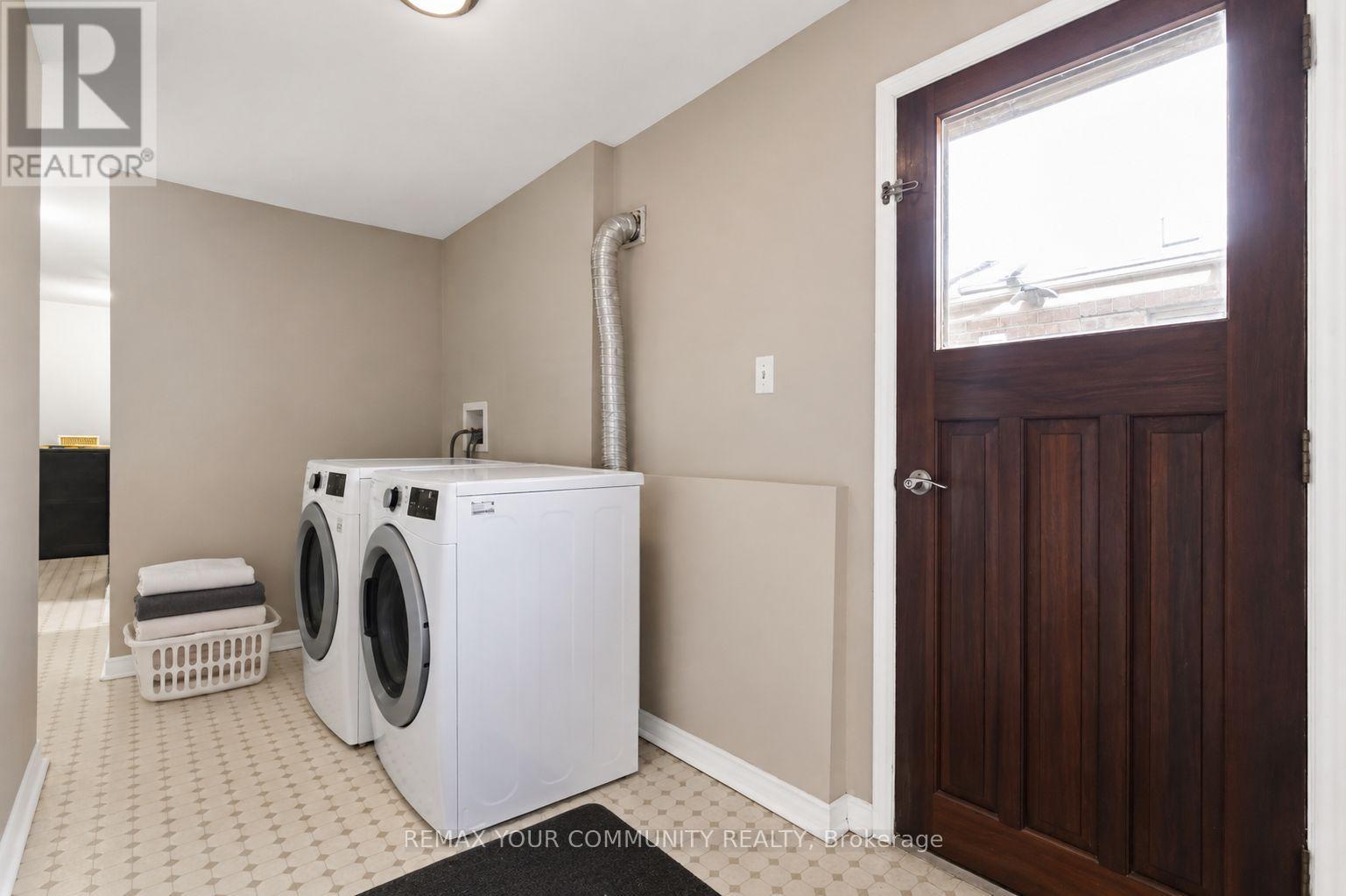81 Garden Street, Whitby, Ontario  L1N 9E7 - Photo 19 - E13697286