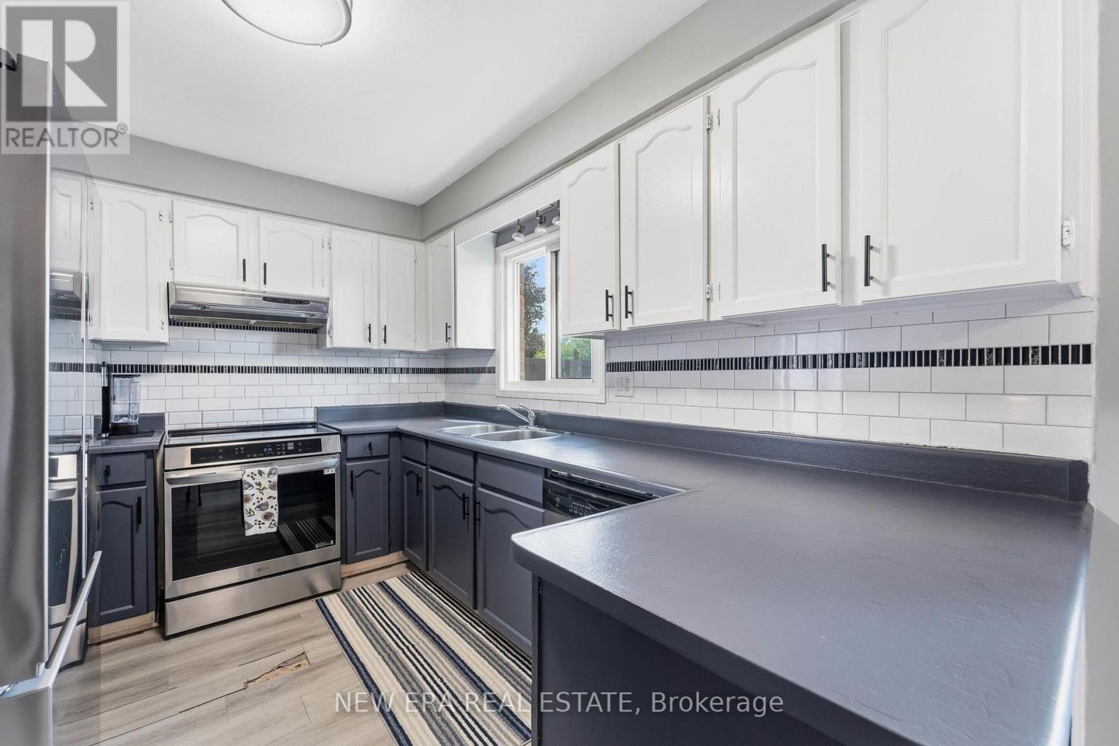 630 Cognac Crescent, Pickering, Ontario  L1X 1L9 - Photo 14 - E13697424