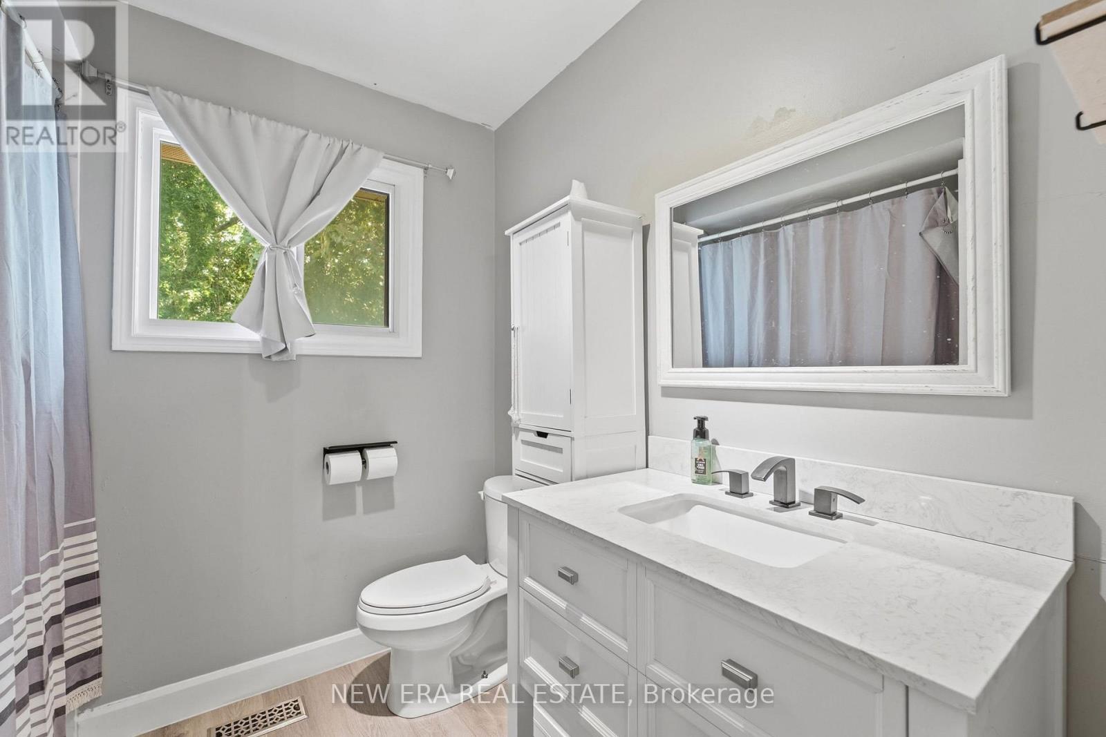 630 Cognac Crescent, Pickering, Ontario  L1X 1L9 - Photo 21 - E13697424