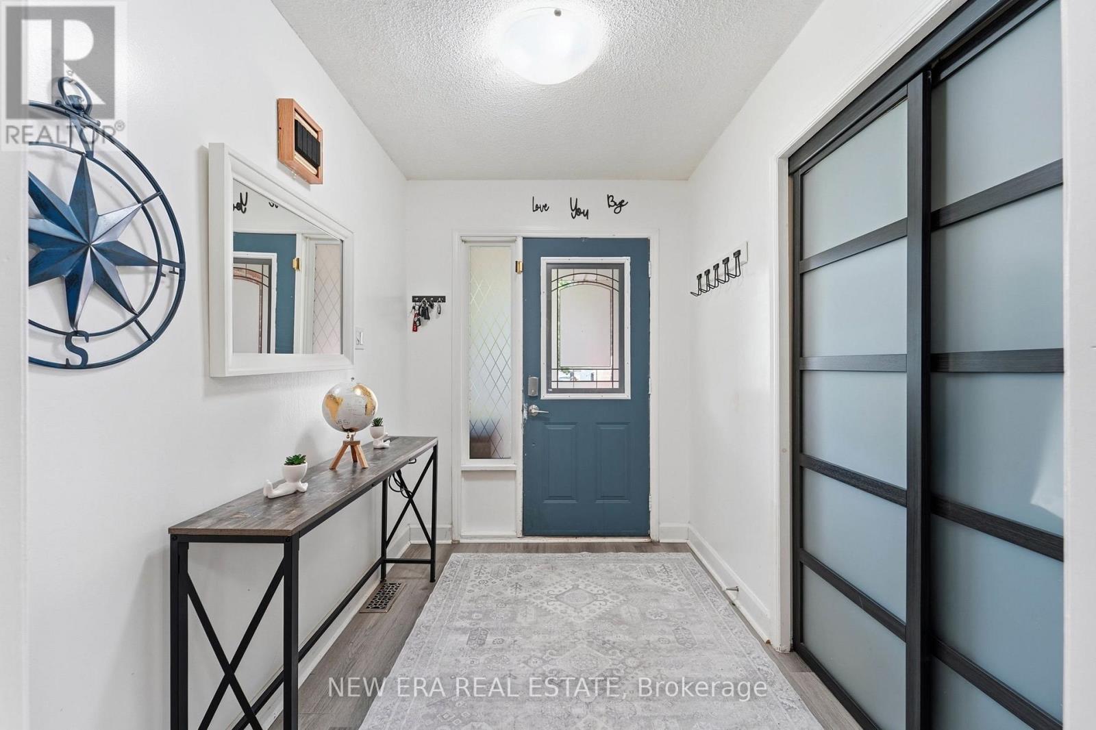 630 Cognac Crescent, Pickering, Ontario  L1X 1L9 - Photo 6 - E13697424