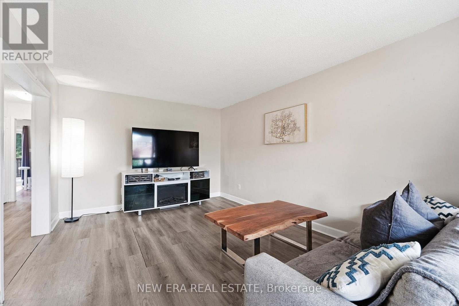 630 Cognac Crescent, Pickering, Ontario  L1X 1L9 - Photo 9 - E13697424