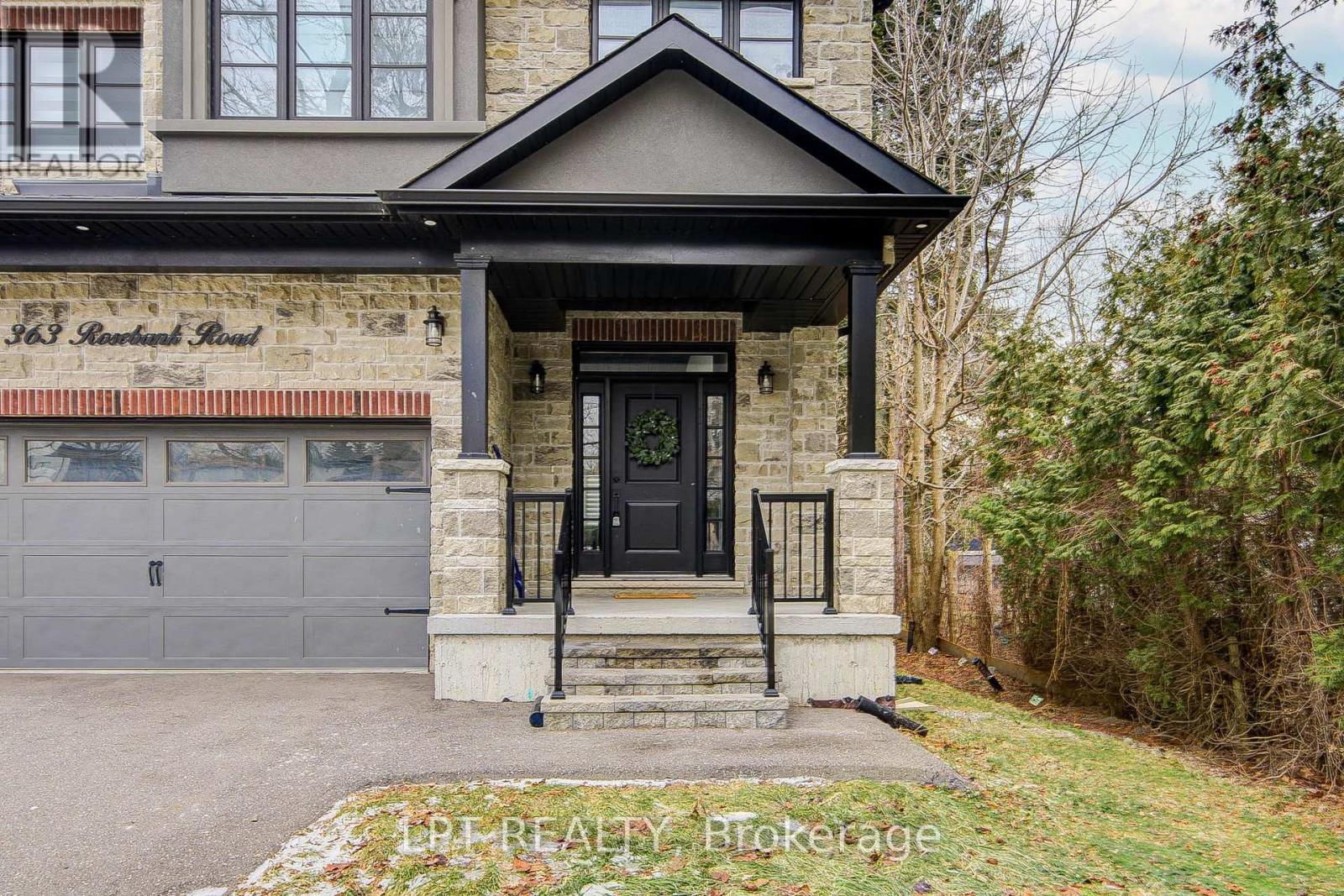 363 Rosebank Road, Pickering, Ontario  L1W 2N3 - Photo 2 - E13697440