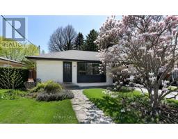 33 STAG HILL DRIVE, Toronto, Ontario