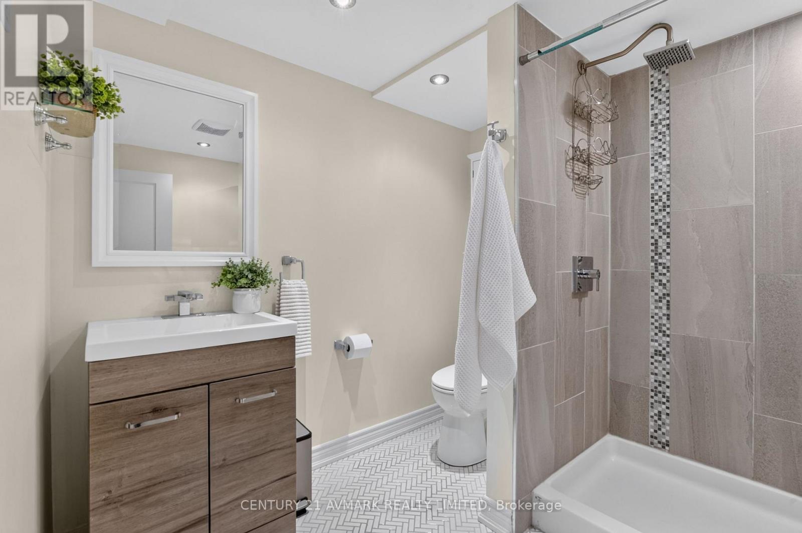 6268 Corwin Crescent, Niagara Falls, Ontario  L2G 2M1 - Photo 27 - X13574296