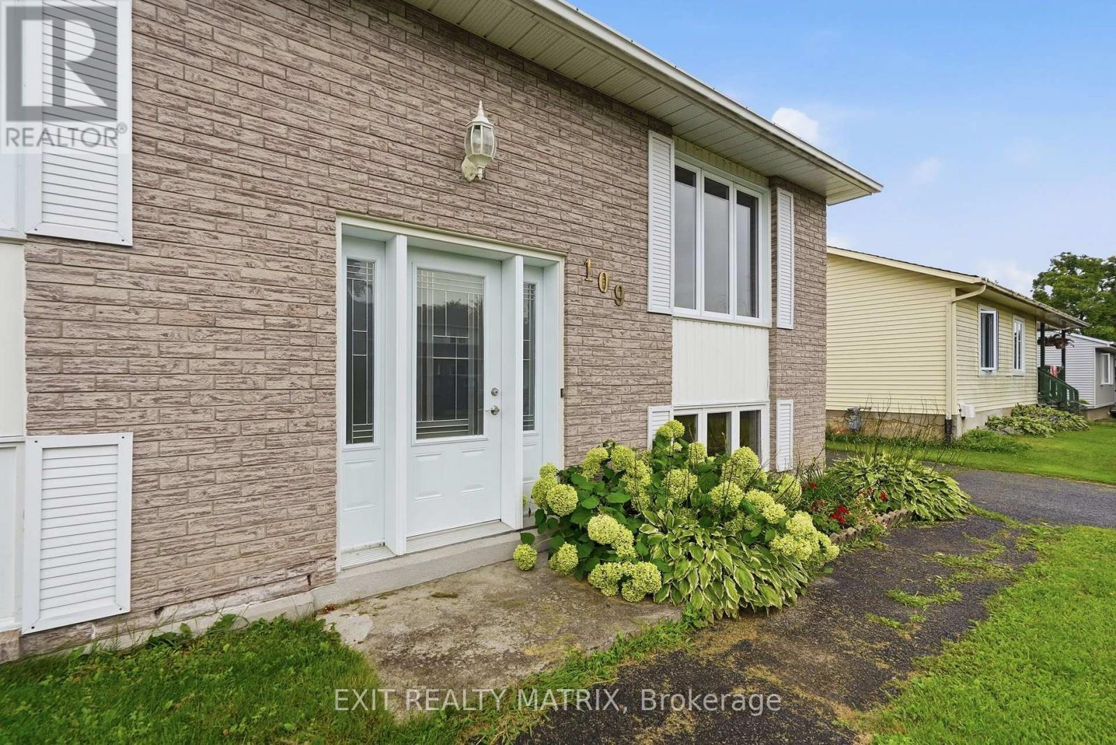 109 Oswald Street, Champlain, Ontario  K0B 1R0 - Photo 3 - X13697292