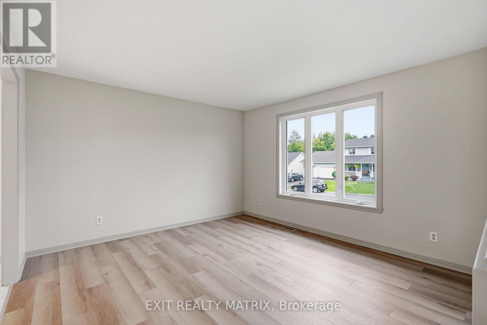 109 Oswald Street, Champlain, Ontario  K0B 1R0 - Photo 5 - X13697292