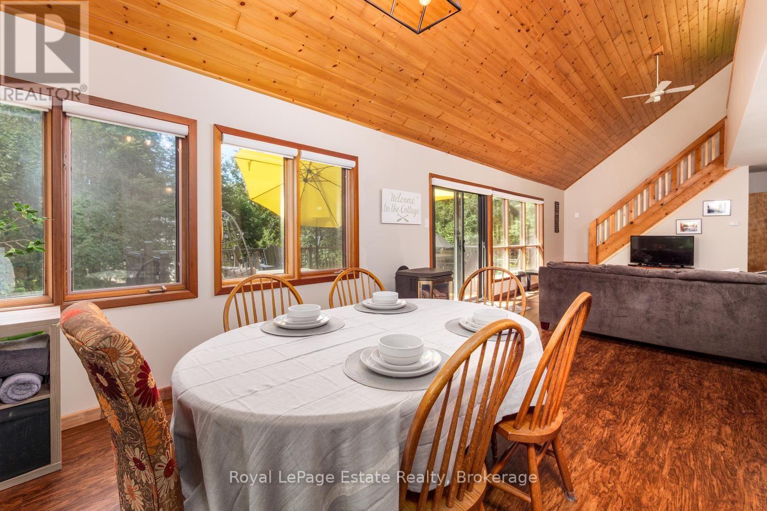 32 London Street, South Bruce Peninsula, Ontario  N0H 2G0 - Photo 10 - X13697276