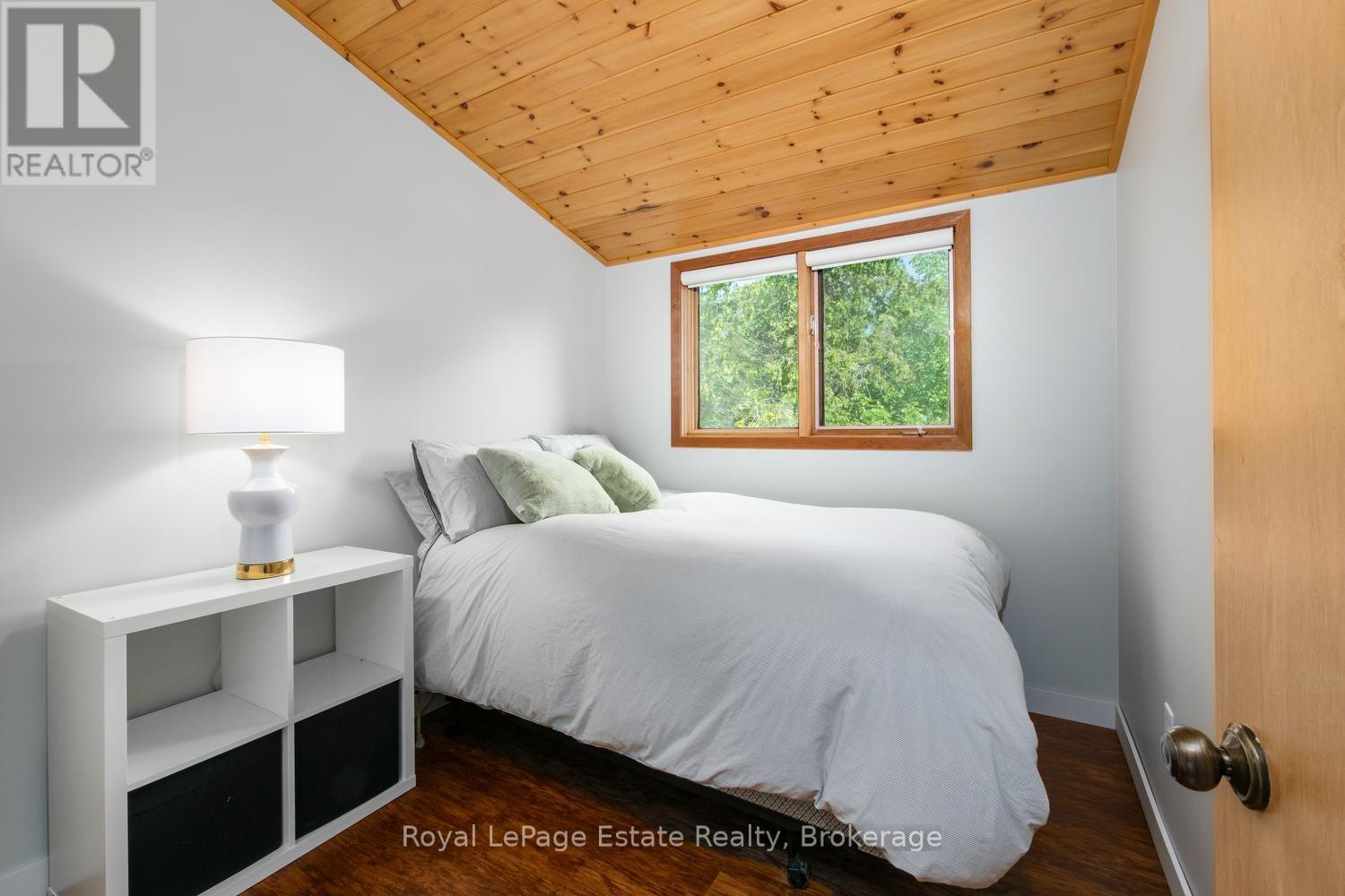 32 London Street, South Bruce Peninsula, Ontario  N0H 2G0 - Photo 17 - X13697276