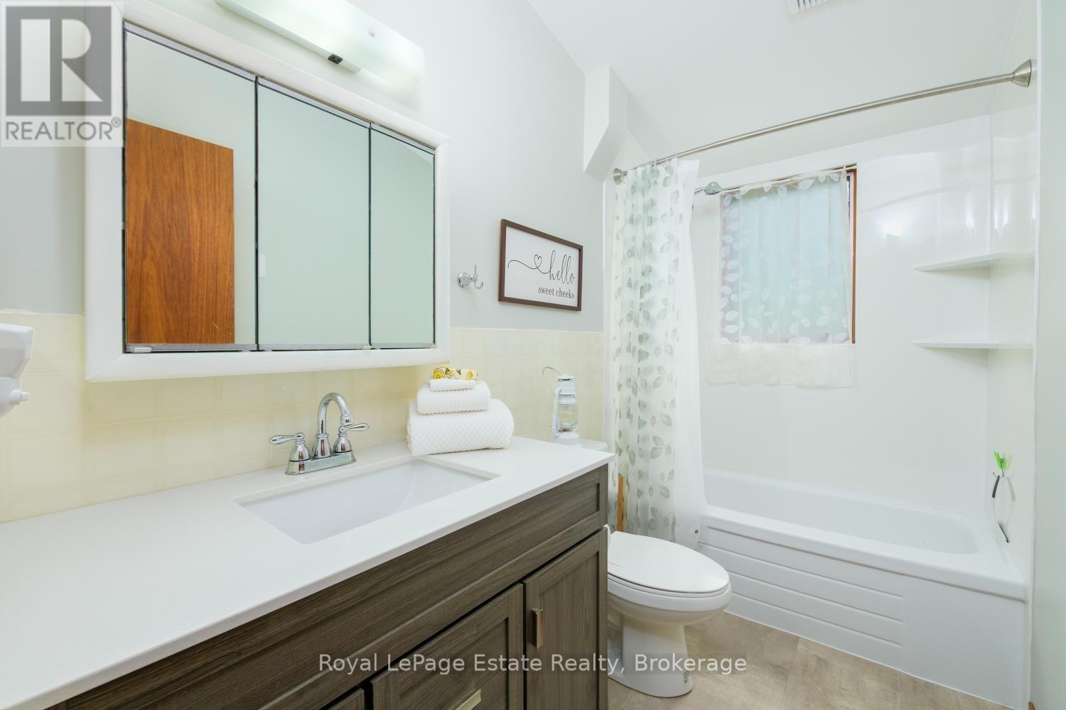 32 London Street, South Bruce Peninsula, Ontario  N0H 2G0 - Photo 21 - X13697276