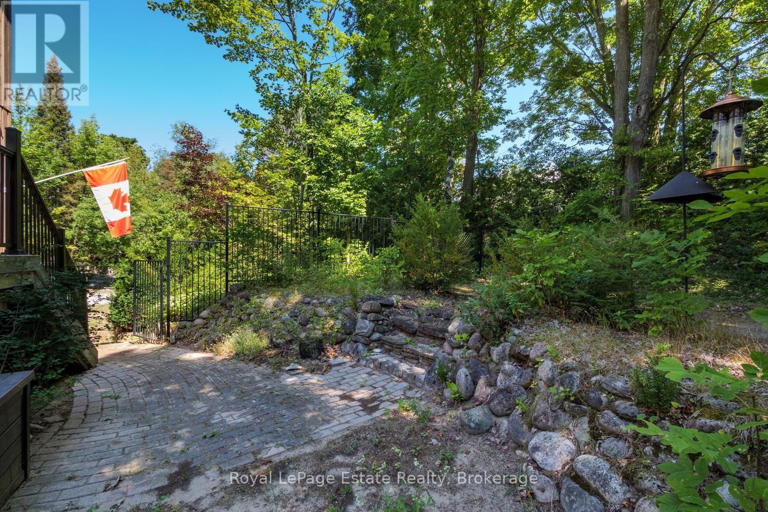 32 London Street, South Bruce Peninsula, Ontario  N0H 2G0 - Photo 30 - X13697276