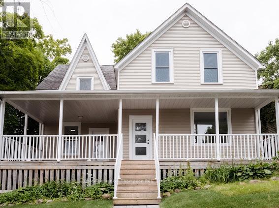 4 - 5 Mary Street W, Huntsville, Ontario P1H 1W4 - Photo 2 - X13697392