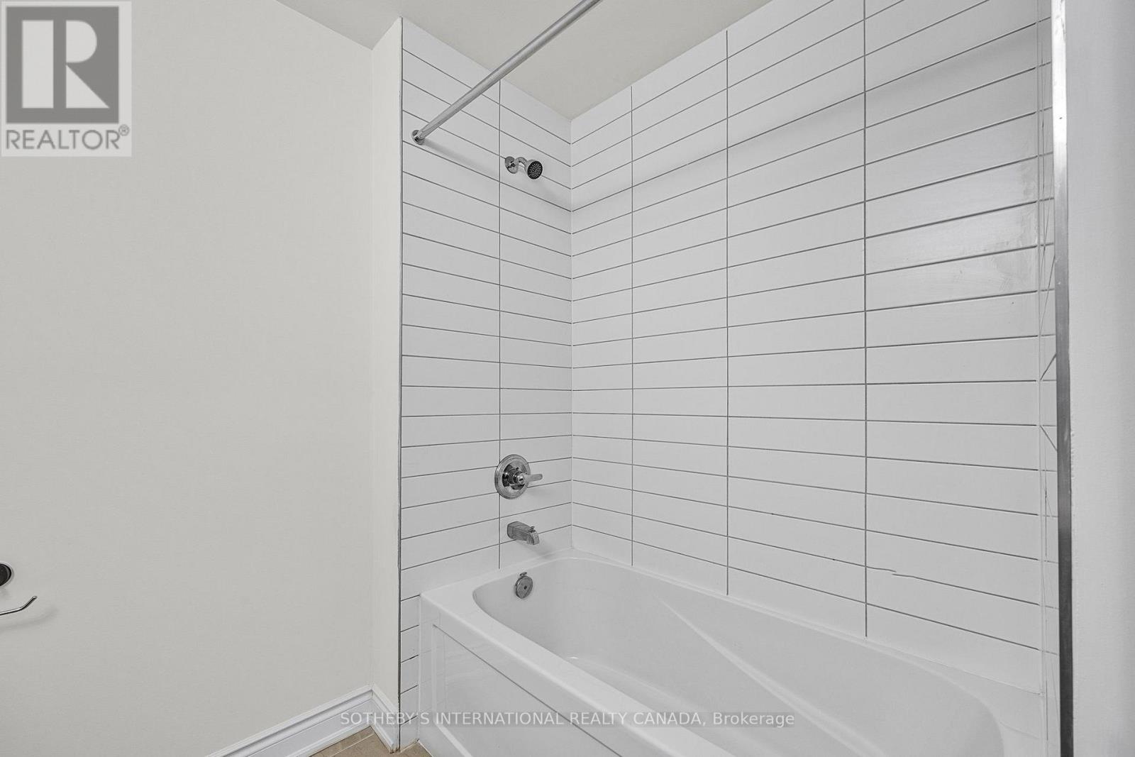 2140 Wilson Street, Innisfil, Ontario  L9S 0N7 - Photo 20 - N13697330