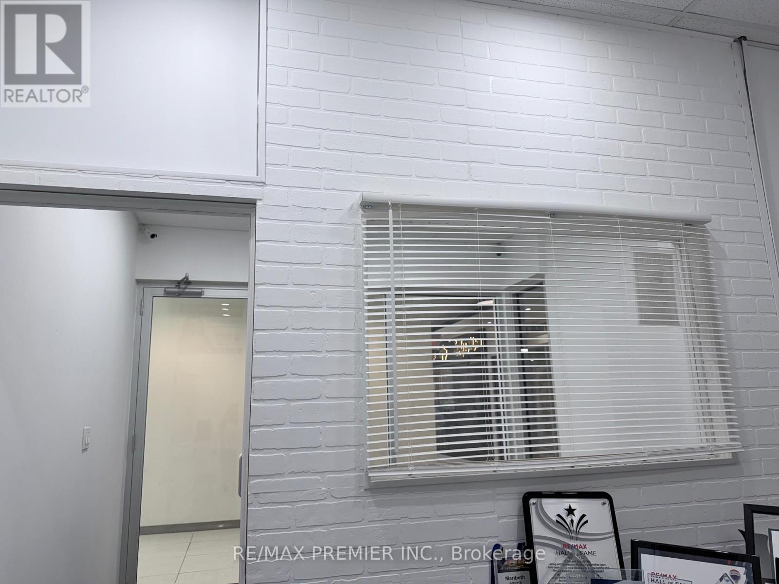 203 - 7181 Yonge Street, Markham (Thornhill), Ontario  L3T 0C7 - Photo 8 - N13697398