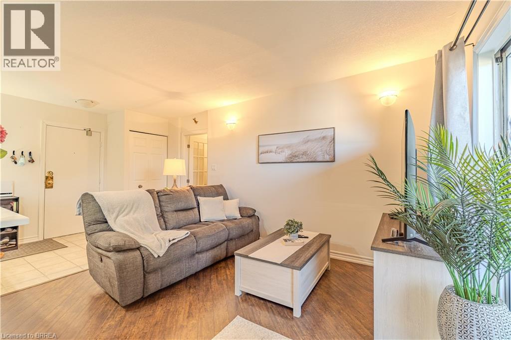 648 Grey Street Unit# 305, Brantford, Ontario  N3S 4Y3 - Photo 6 - 40836922