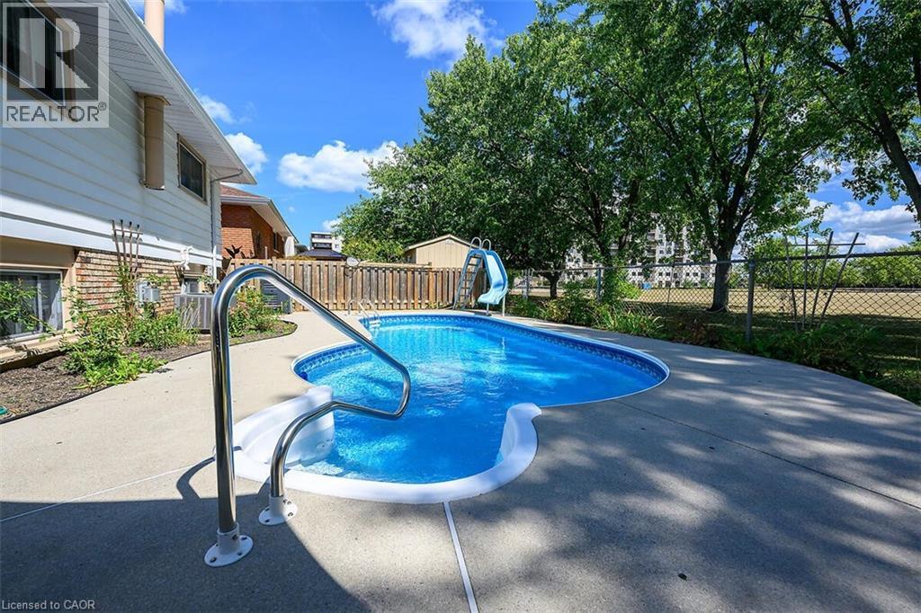 24 Oxford Street, Brantford, Ontario  N3R 5C6 - Photo 5 - 40829539