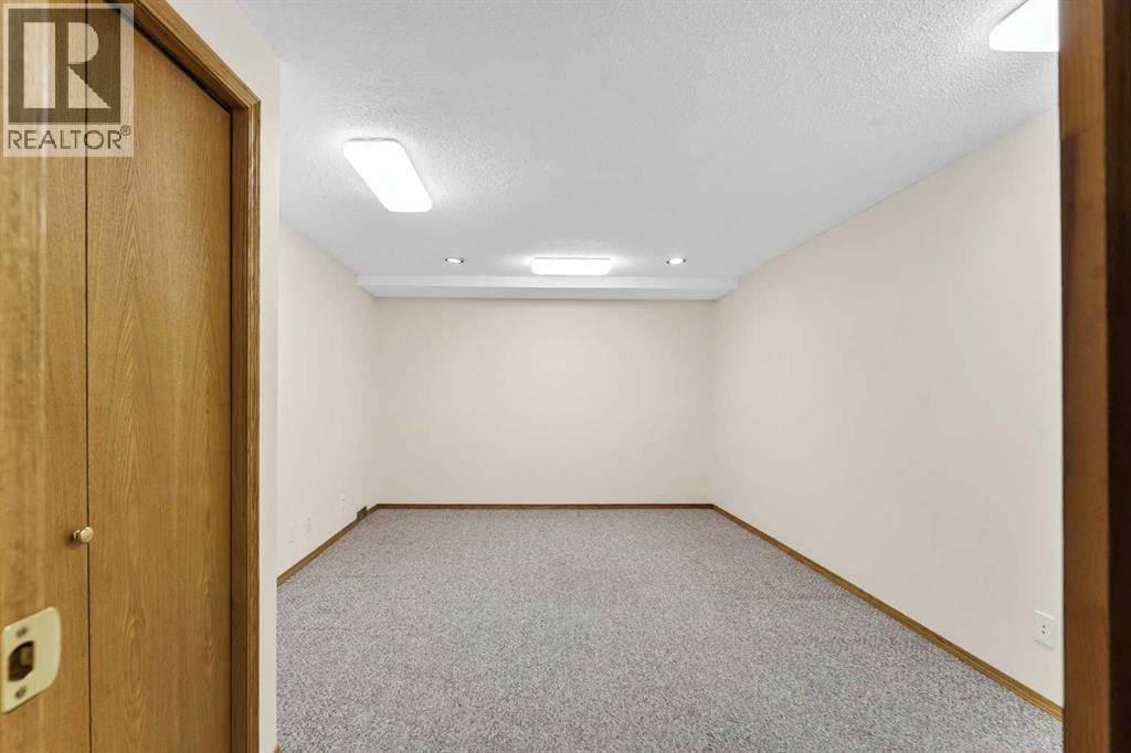 2418 12 Avenue SE, Medicine Hat, Alberta  T1B 1V6 - Photo 36 - A2337747