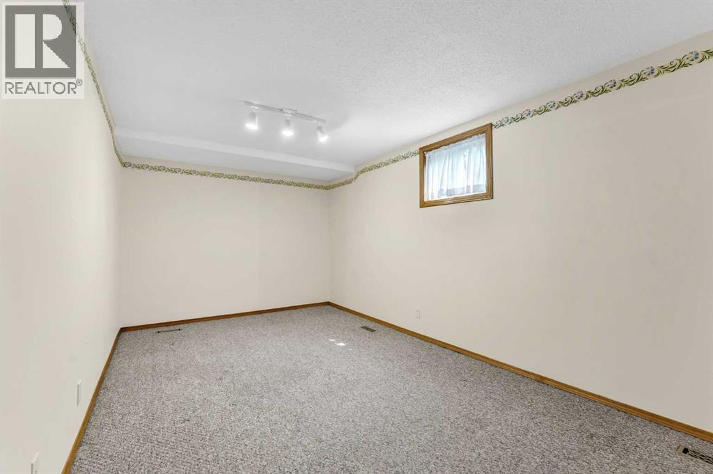 2418 12 Avenue SE, Medicine Hat, Alberta  T1B 1V6 - Photo 37 - A2337747