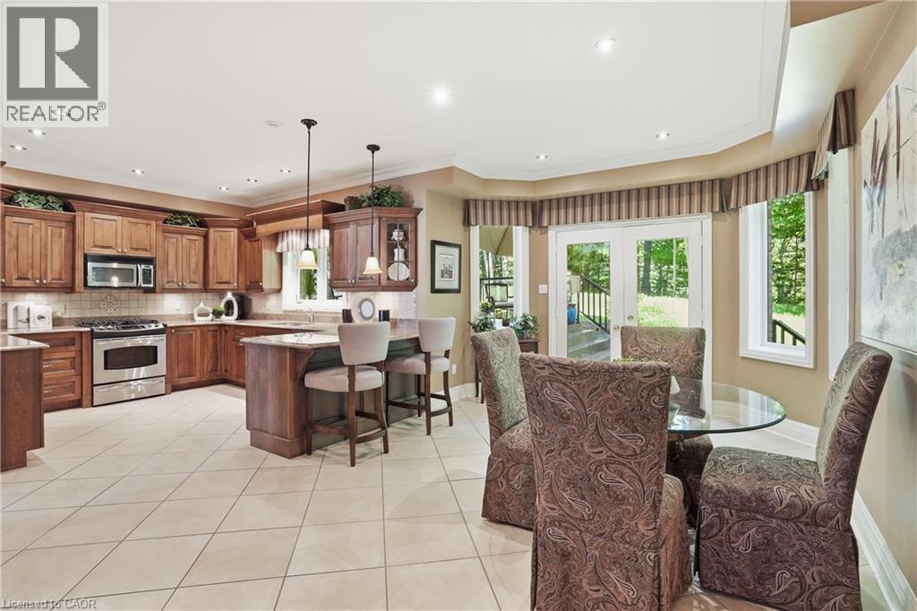 1121 Forestvale Drive, Burlington, Ontario L7P 4W3 - Photo 7 - 40855428