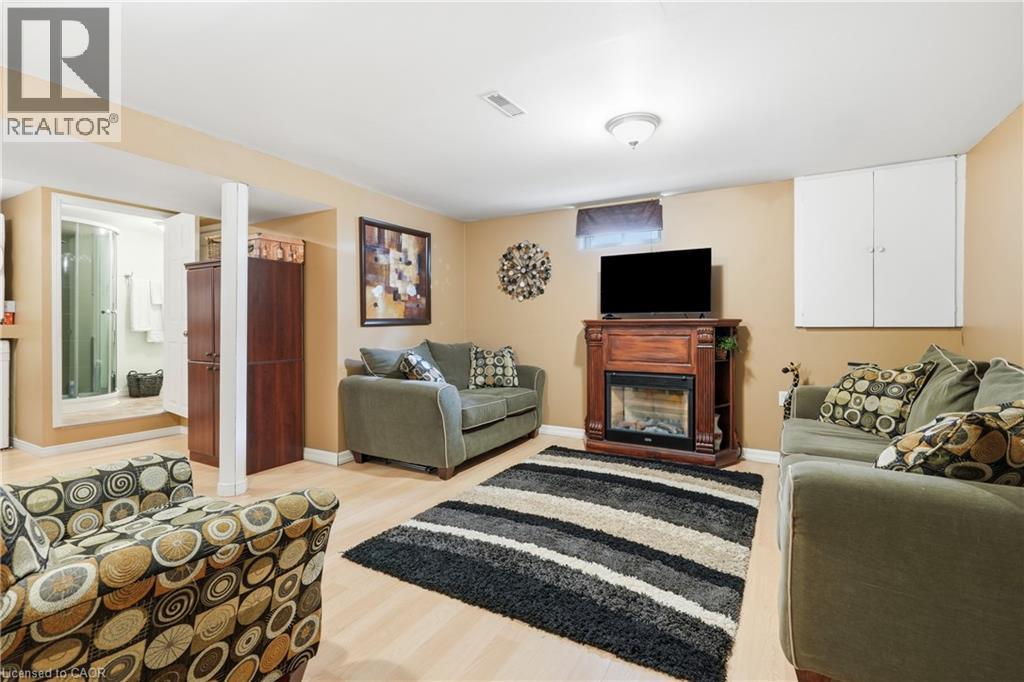 7730 Jubilee Drive, Niagara Falls, Ontario L2G 7J6 - Photo 16 - 40856994