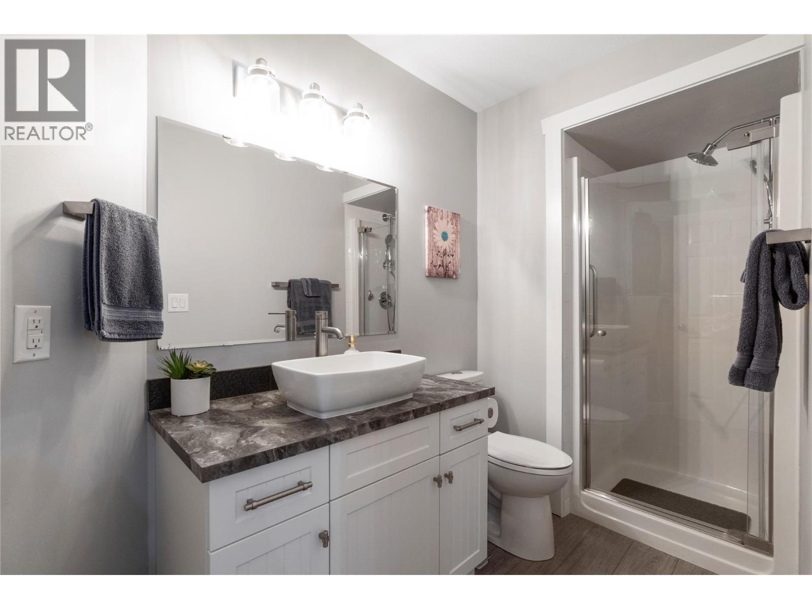 251 6 Street SE Unit# 303, Salmon Arm, British Columbia  V1E 1J9 - Photo 23 - 10396983