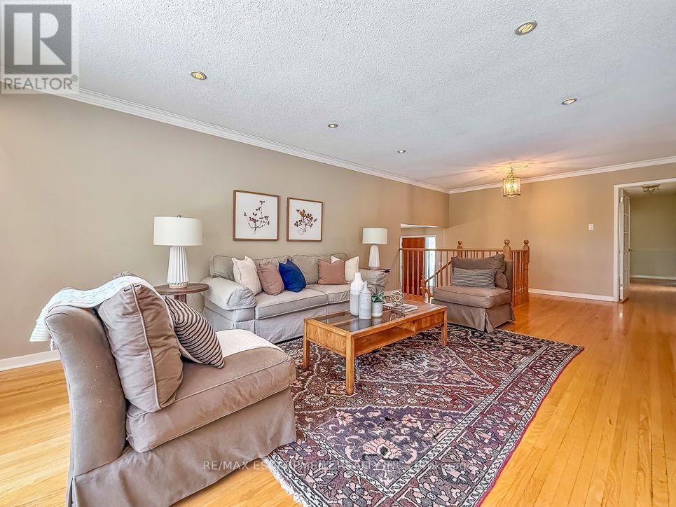 1320 Gatehouse Drive, Mississauga, Ontario  L5H 1A5 - Photo 10 - W13697374