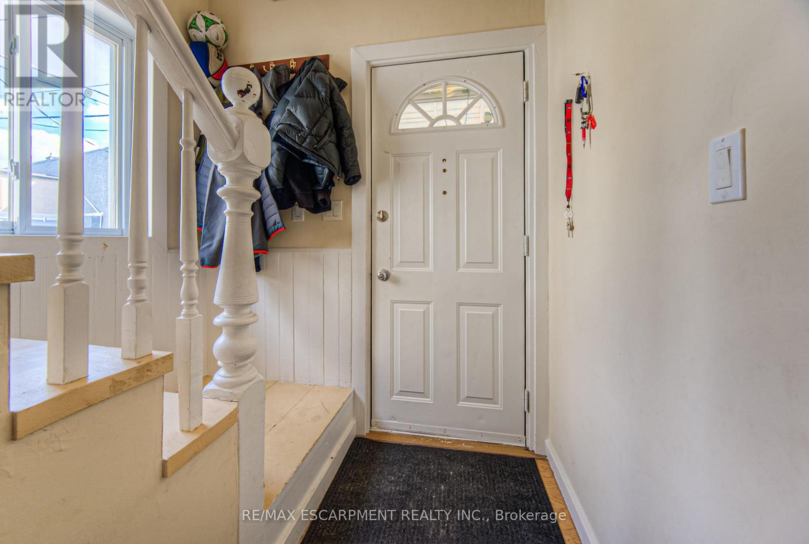 47 North Street, St. Catharines, Ontario  L2R 2S3 - Photo 5 - X13697386