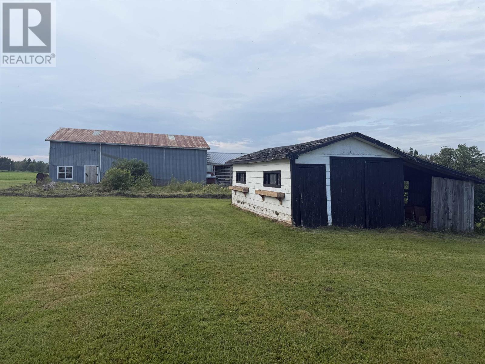 67 Maclellan Road, Grand River, Prince Edward Island  C0B 1Y0 - Photo 4 - 202621135