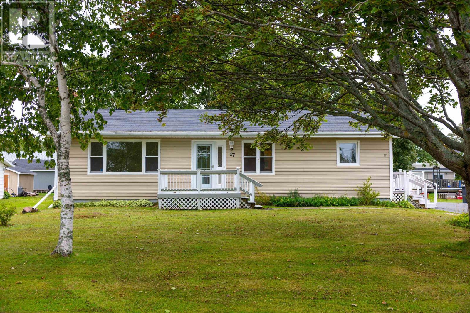 17 Bolger Drive, Charlottetown, Prince Edward Island  C1A 7T2 - Photo 4 - 202621151