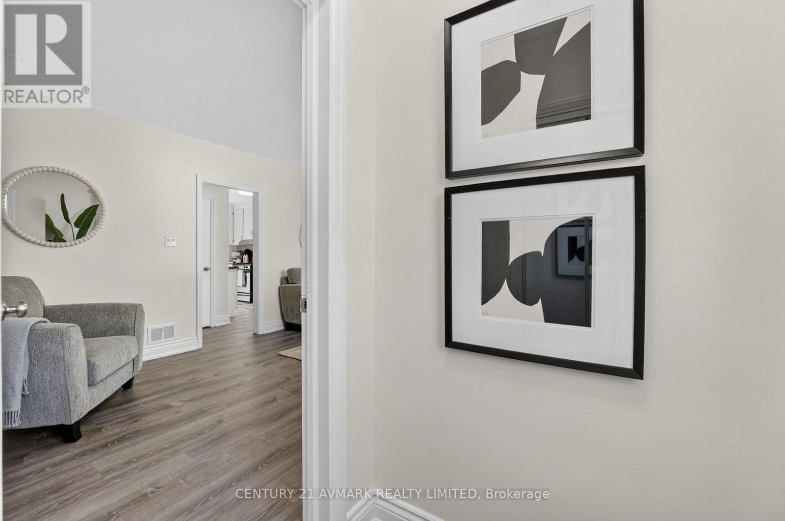 6268 Corwin Crescent, Niagara Falls, Ontario  L2G 2M1 - Photo 4 - X13574296