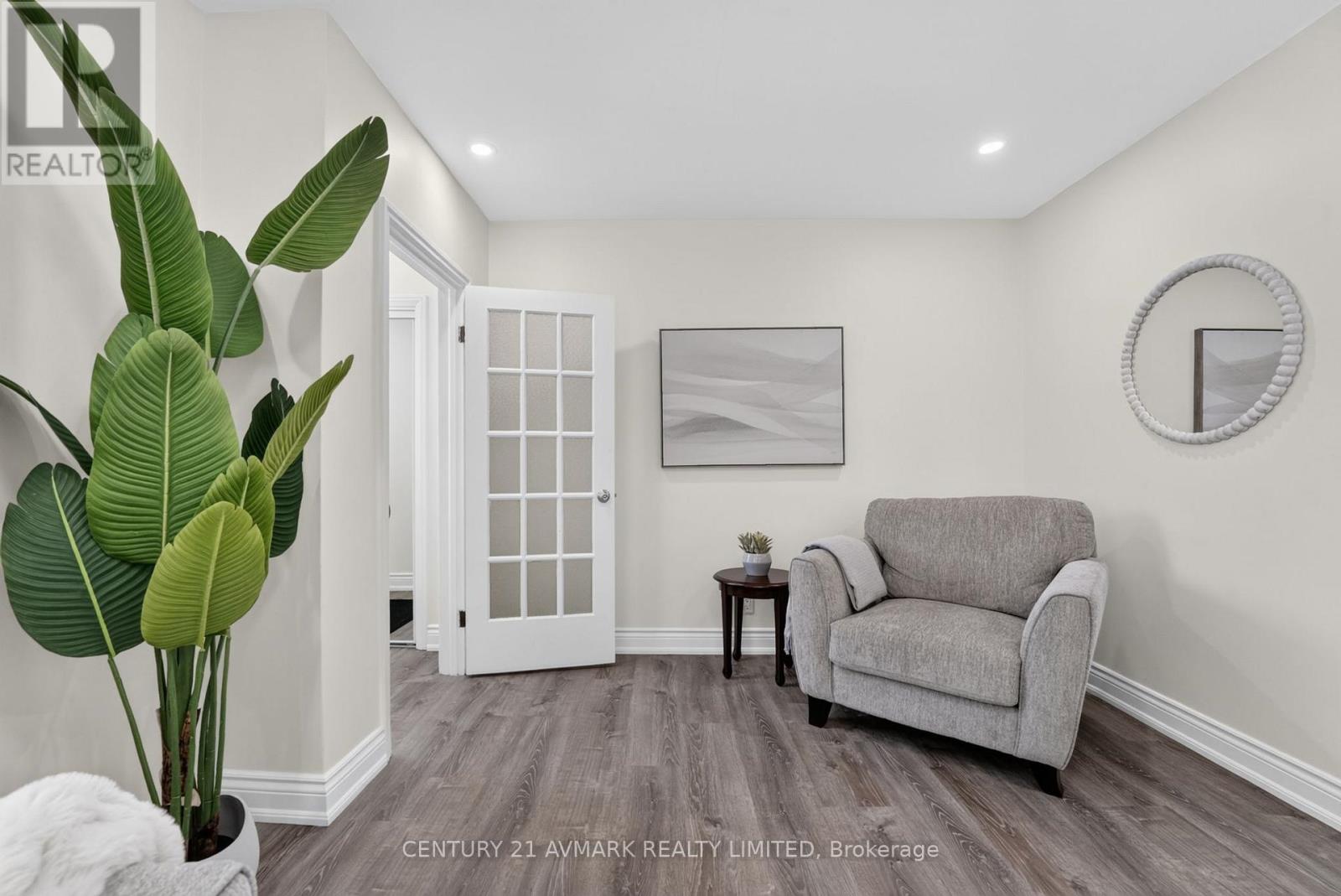 6268 Corwin Crescent, Niagara Falls, Ontario  L2G 2M1 - Photo 8 - X13574296