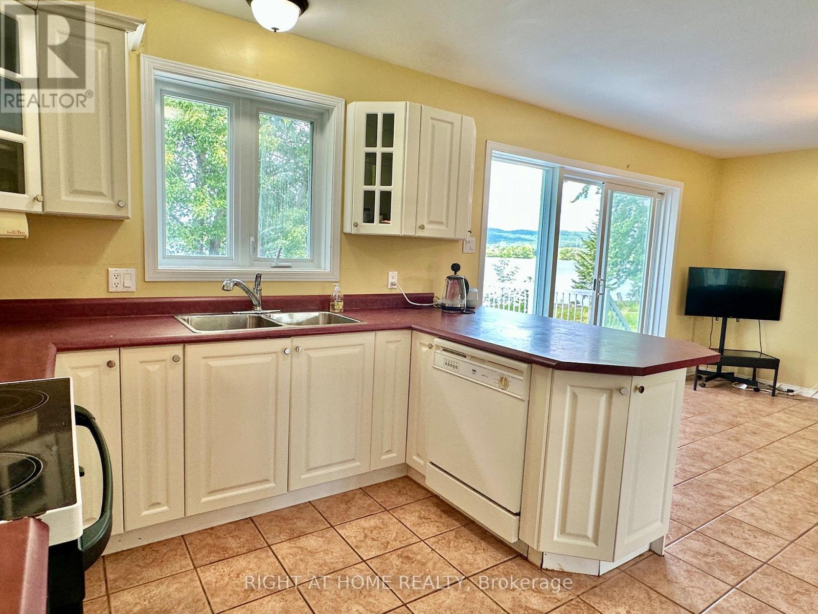 2527 Concession 1 Road, Alfred And Plantagenet, Ontario  K0B 1J0 - Photo 22 - X13686408