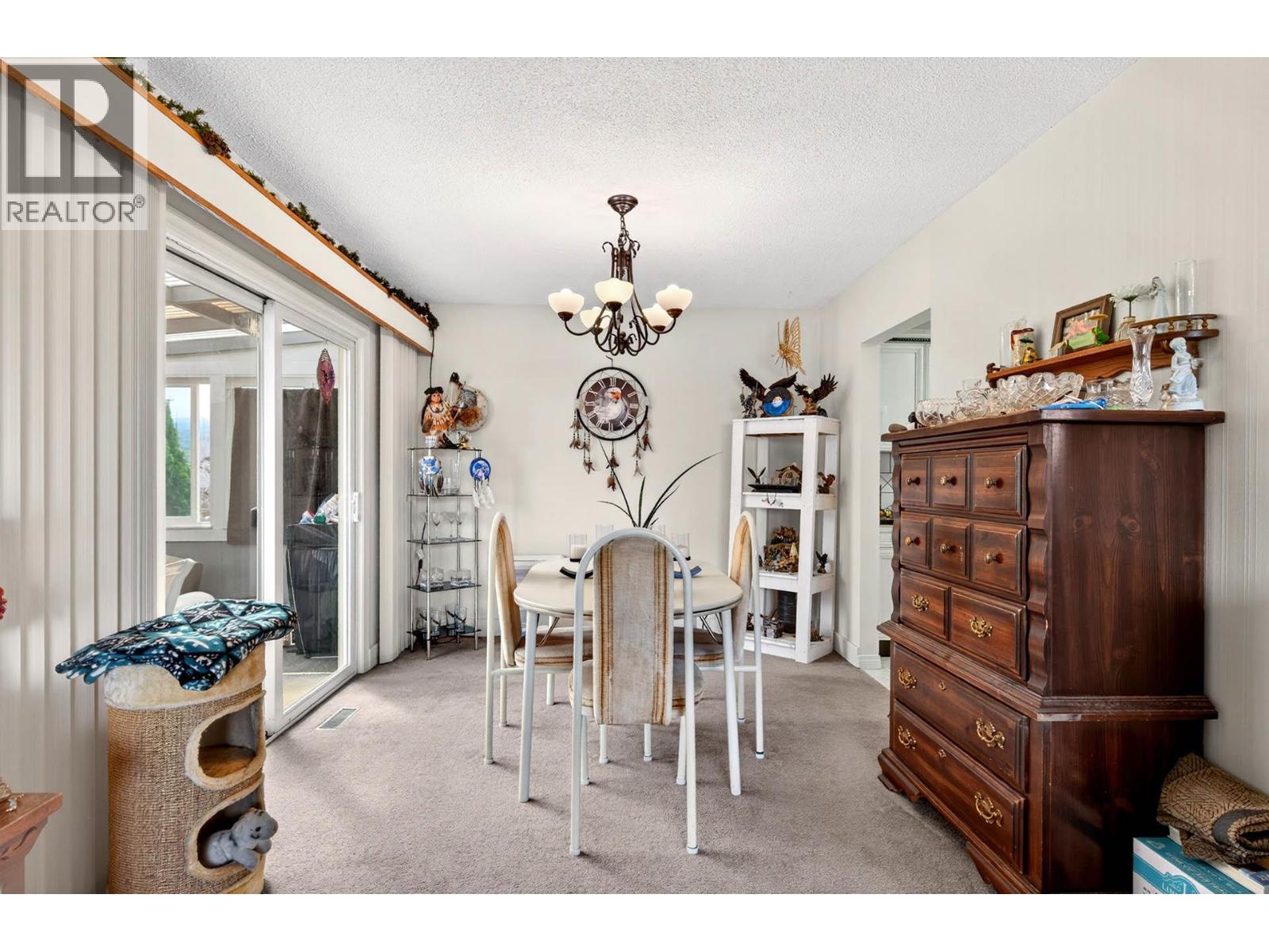 820 Invermere Court, Kamloops, British Columbia  V2B 7T4 - Photo 7 - 10391196