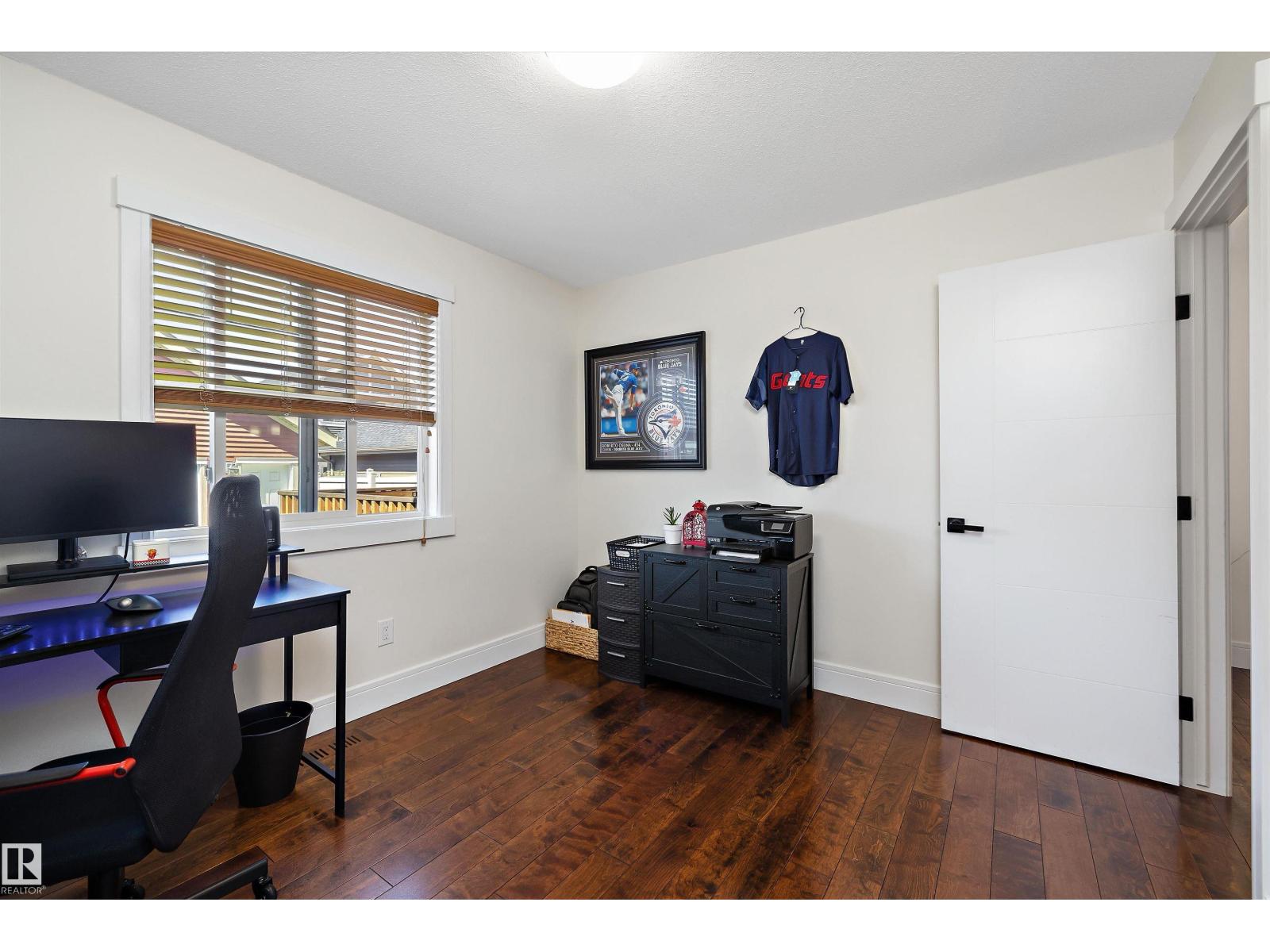 265 Griesbach Rd NW, Edmonton, Alberta  T5E 6S5 - Photo 35 - E4504747
