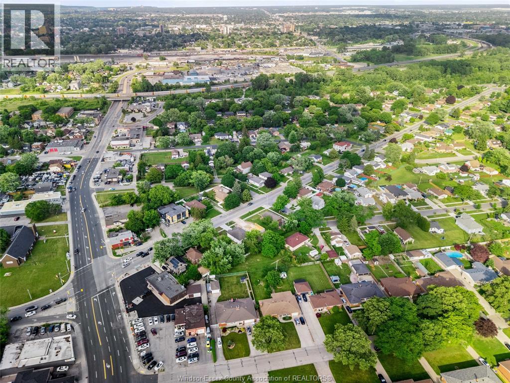 1465 Campbell Avenue, Windsor, Ontario  N9B 2K1 - Photo 4 - 26020411