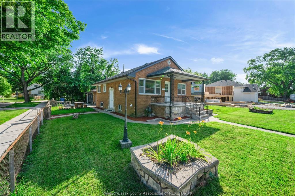 1465 Campbell Avenue, Windsor, Ontario  N9B 2K1 - Photo 7 - 26020411