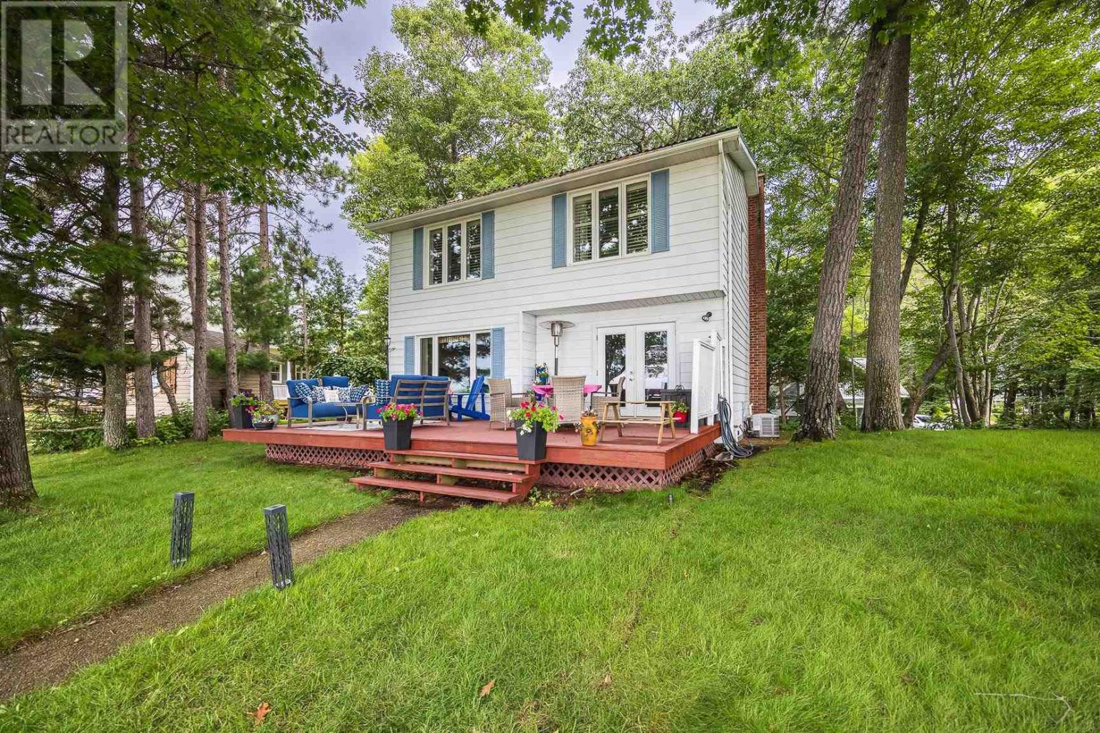 267 Pointe Louise Dr, Sault Ste. Marie, Ontario  P6A 5K6 - Photo 4 - SM262242