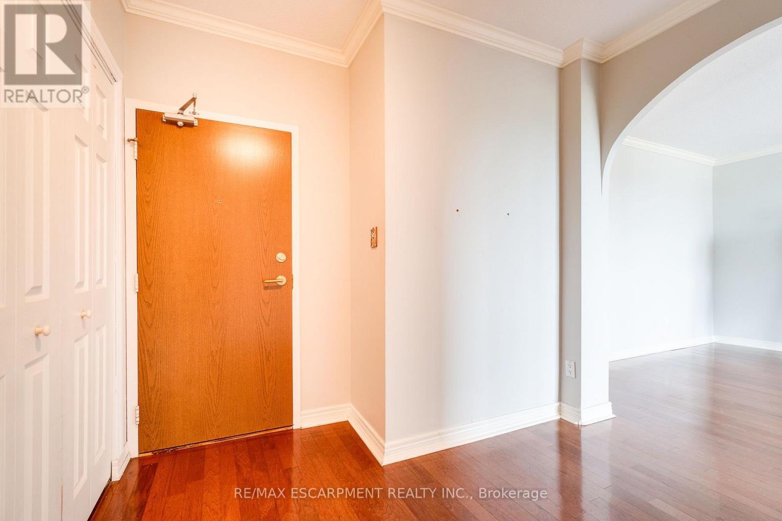 1207 - 5250 Lakeshore Road, Burlington, Ontario  L7L 5L2 - Photo 8 - W13696644