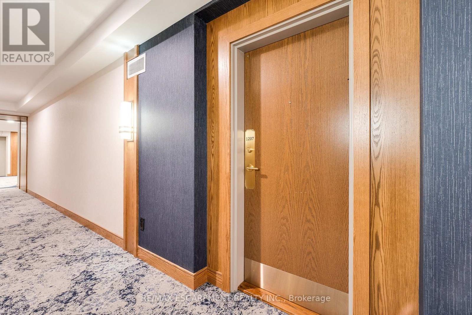 1207 - 5250 Lakeshore Road, Burlington, Ontario  L7L 5L2 - Photo 5 - W13696644