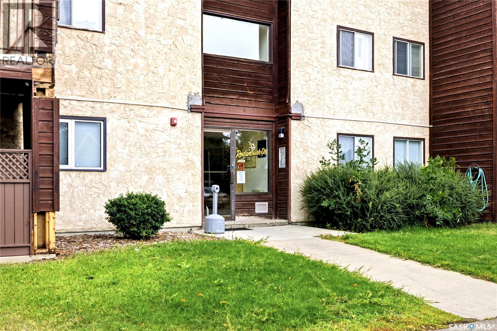 205 31 Rodenbush Drive, Regina, Saskatchewan  S4R 8C7 - Photo 2 - SK046182